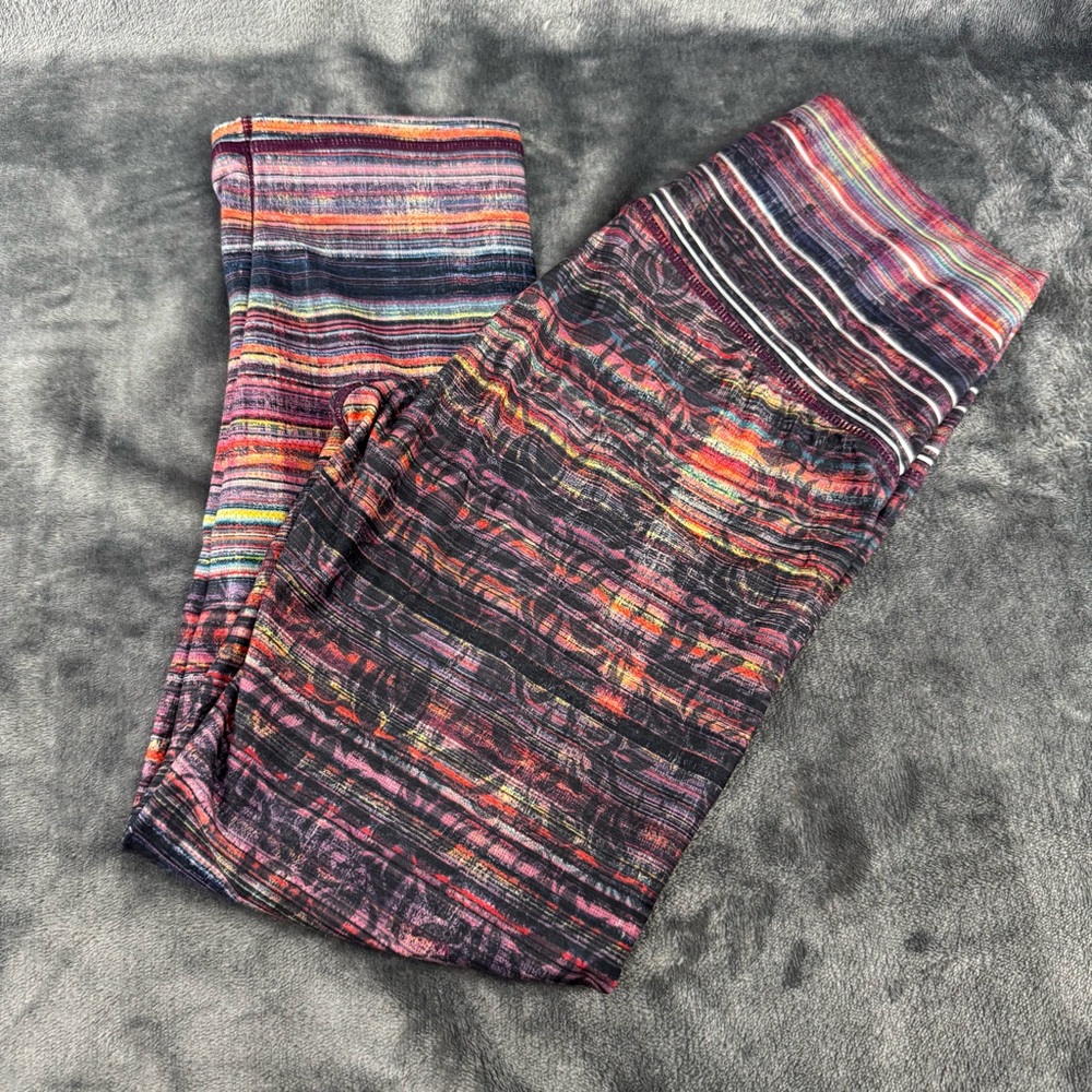 EUC Niyama Sol Red & Black Stripe Beachcomber Crop Leggings Yoga Pants Size S